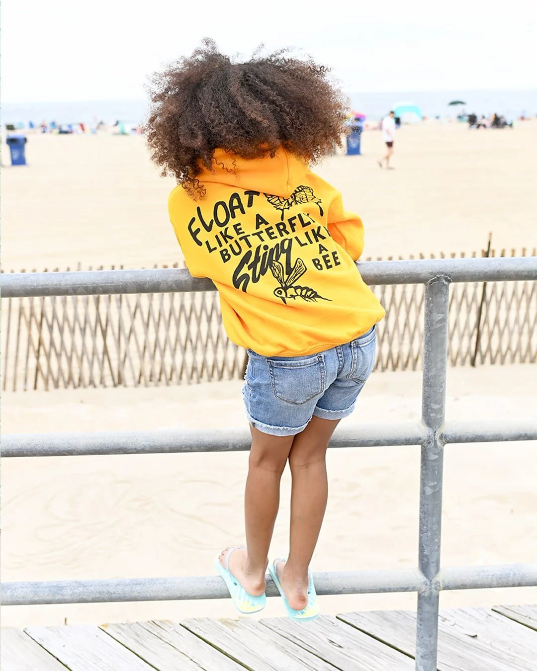 Ali Float Quote Yellow Kid's Hoody - Image 2