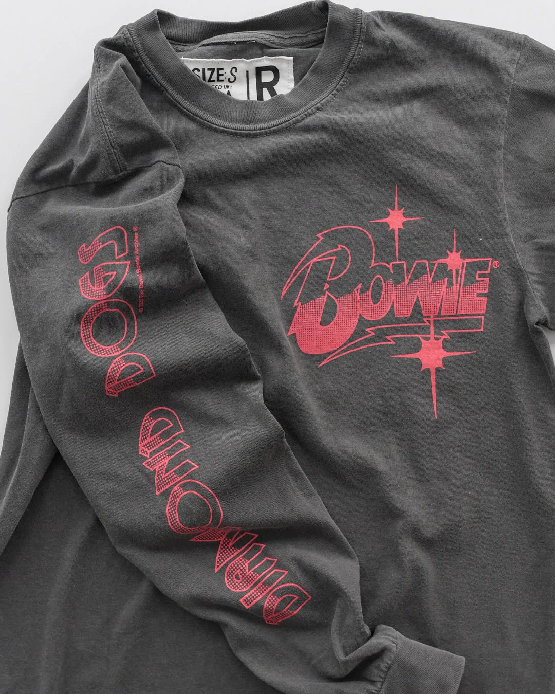 David Bowie Diamond Dogs Charcoal Long Sleeve Tee - Image 2