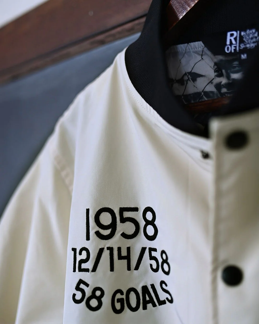 Pelé Santos Stadium Jacket - Image 5